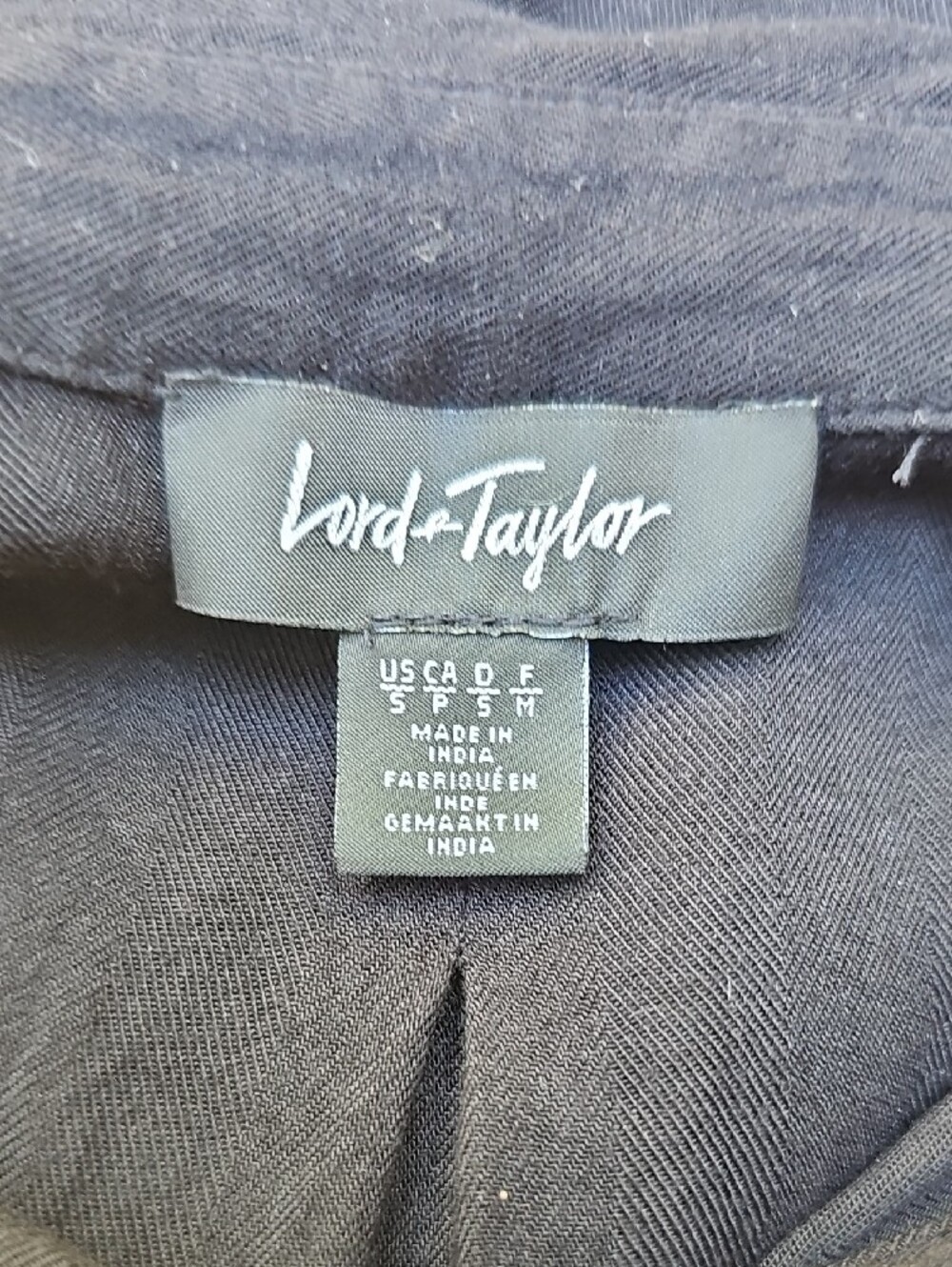Lord & Taylor Black Sleeveless Button-Front Blouse | Size Small | 100% Viscose - Picture 6 of 7